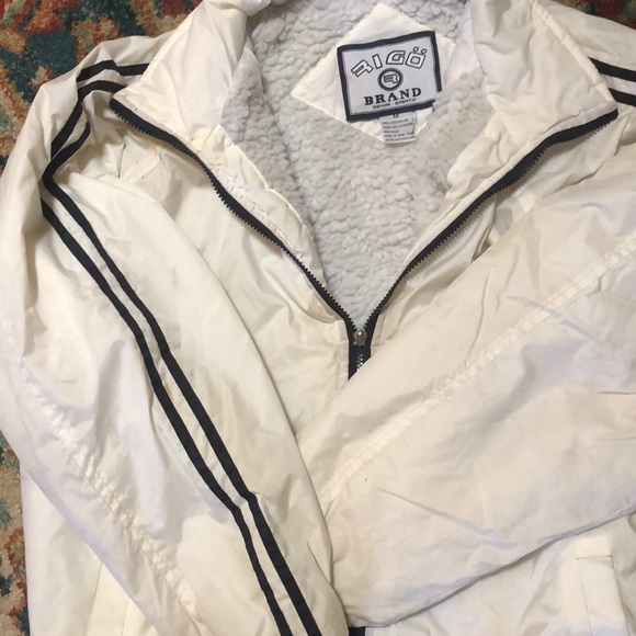 Rigo brand puffy sport jacket - Picture 1 of 6
